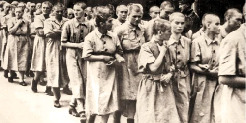 Deţinutele de la Auschwitz au fost supuse unor experimente traumatizante 