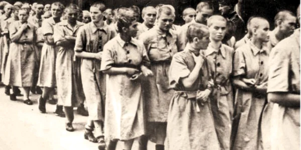 Deţinutele de la Auschwitz au fost supuse unor experimente traumatizante 