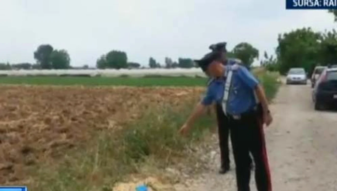 
    Trupul femeii a fost găsit aruncat pe un câmp foto: captură Ştirile Pro Tv  