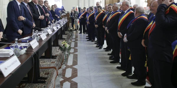 Liviu Dragnea si Sorin Grindeanu la Adunarea generală a Asociaţiei Comunelor din România în Bucureşti  FOTO Inquam Photos Octav Ganea