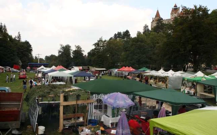 Festivalul
atrage anual mii de turişti. FOTOAdevărul.