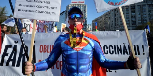 Protest împotriva restricţiilor impuse de autorităţi împotriva răspândirii Covid 19. Foto Mediafax