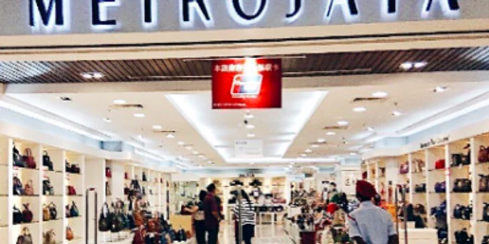 Metrojaya, mall din Sabah, Malaezia Sursa Pinterest