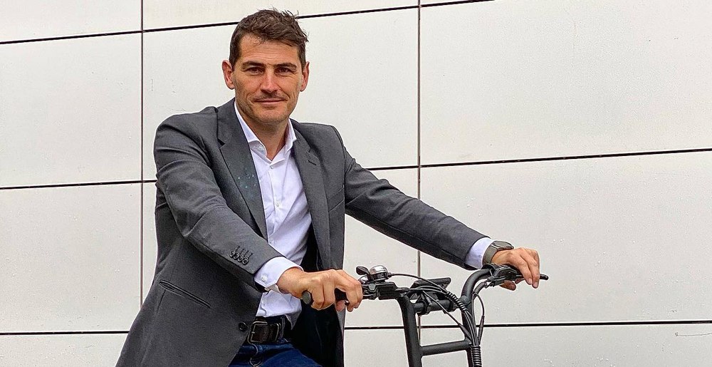 Iker Casillas, atacat după ce a ironizat desemnarea lui Messi drept fotbalistul anului