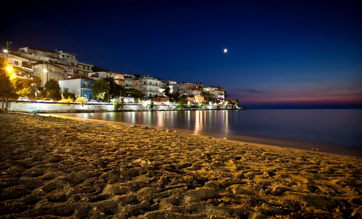 Românul a fost atacat noaptea pe o plajă din Thassos FOTO Shutterstock