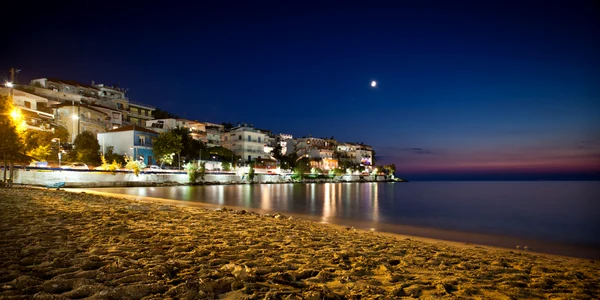 Plaja in Thassos -noaptea FOTO Shutterstock 