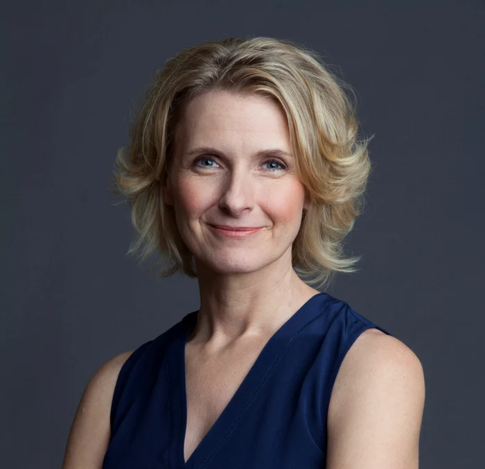 Scriitoarea Elizabeth Gilbert (46 de ani) a ţinut mai multe conferinţe motivaţionale TED. Foto: Timothy Greenfield-Sanders
