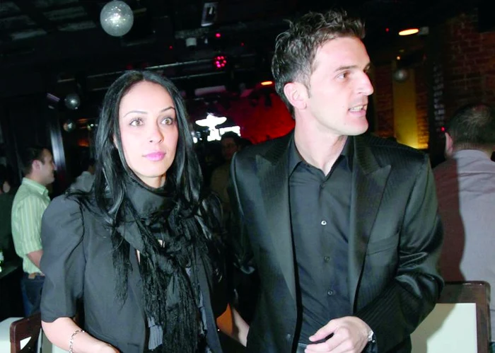 Ţine legătura cu steliştii