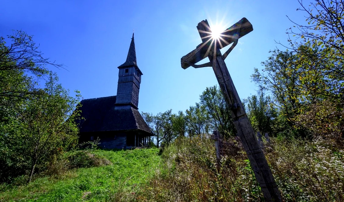 Copiii nebotezați erau îngropați la marginea cimitirului   FOTO Gabriel Motica
