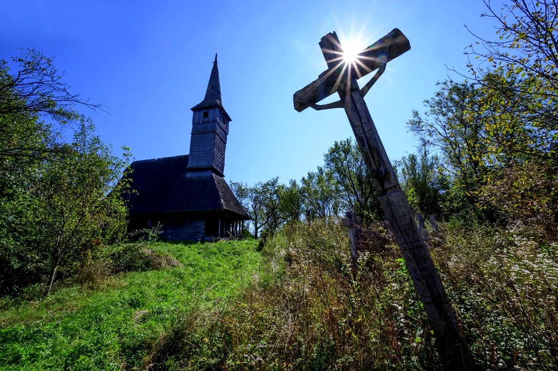 Superstițiile erau la fe de iportate ca și religia în vechiul sat maramureșean  FOTO Gabriel Motica