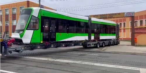 Tramvai produs la Arad adus in Bucuresti