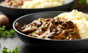 mancare tocana tocanita ciuperci Istock jpg