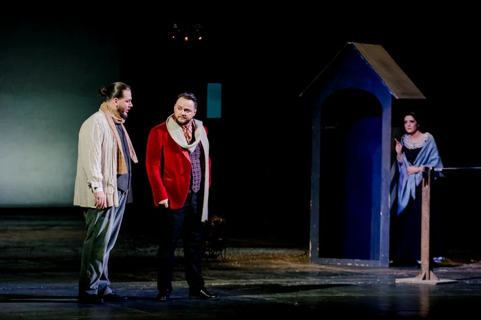 Sebastian Balaj, Andrei Petre, Georgiana Dumitru. Foto: Andrei Grigore/ Opera Națională București