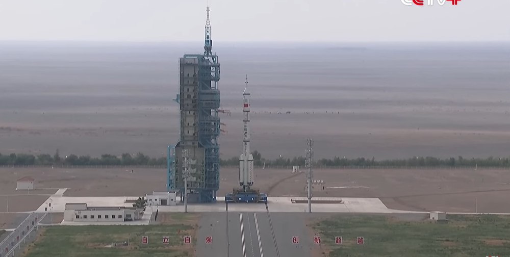 China trimite primul echipaj civil în spațiu cu ocazia lansării Shenzhou-16 VIDEO 
