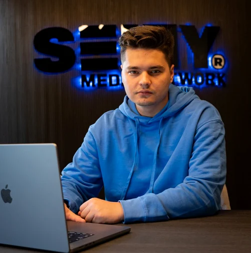 Selly, cel mai cunoscut influencer din România