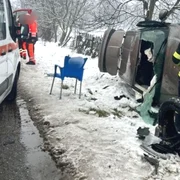 Opt persoane, dintre care cinci copii, rănite într-un accident rutier în județul Argeș FOTO Facebook/Pitești24