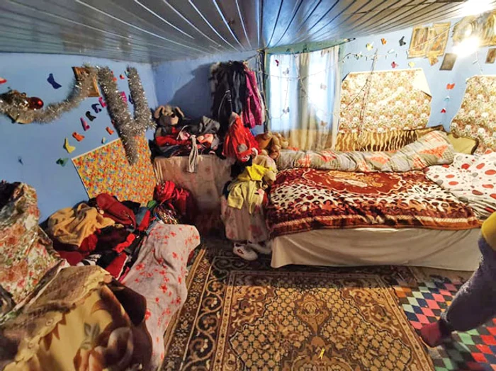 Camera în care trăiesc cei cinci prichindei