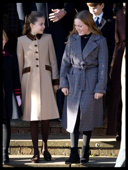 Prințesa Charlotte și Mia Tindall