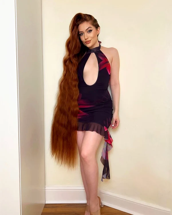 Jasmine Larsen, Rapunzel a Marii Britanii
