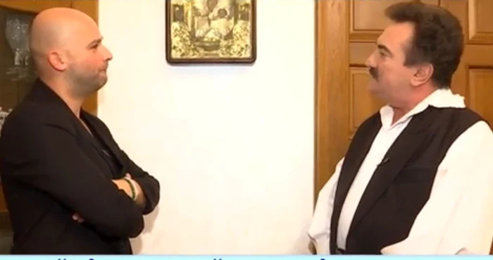 În urma scandalului de joi seara, strada a fost acoperită cu un „covor” de cioburi și pietre