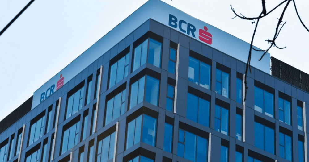 Cum explică CNAIR intenția de închidere a conturilor la banca austriacă BCR