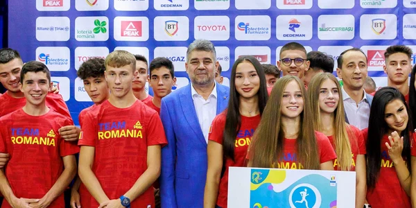 Marcel Ciolacu, alături de delegația României la FOTE FOTO: Facebook 