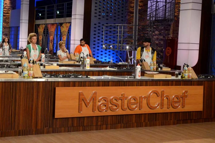 
    Concurenţii de la Masterchef vor trece prin noi probe de focFoto: Pro tv  