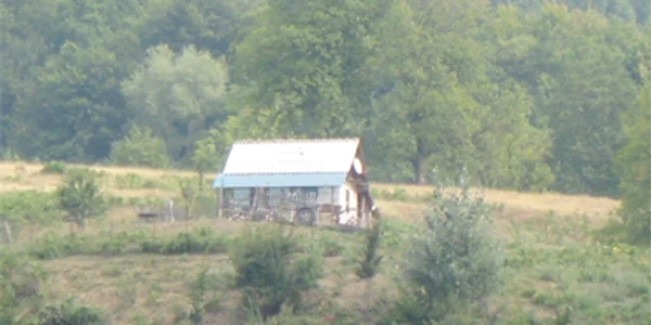 Sute de locuinţe vâlcene, fără curent electric