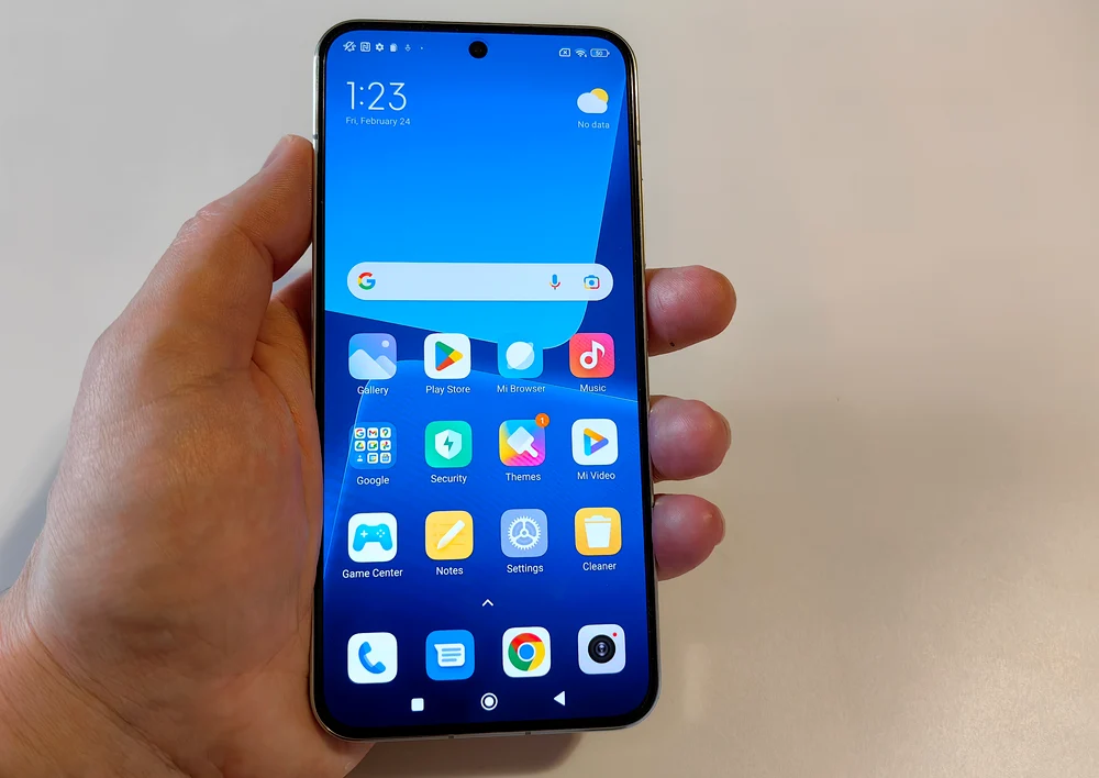 Xiaomi 13. FOTO Adrian Pogîngeanu