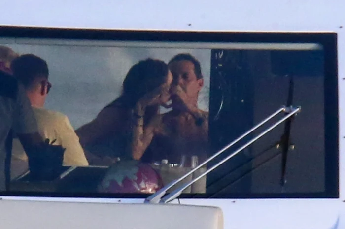 Marc Anthony și Nadia Ferreira (12) jpg