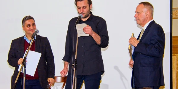 tineri scriitori 