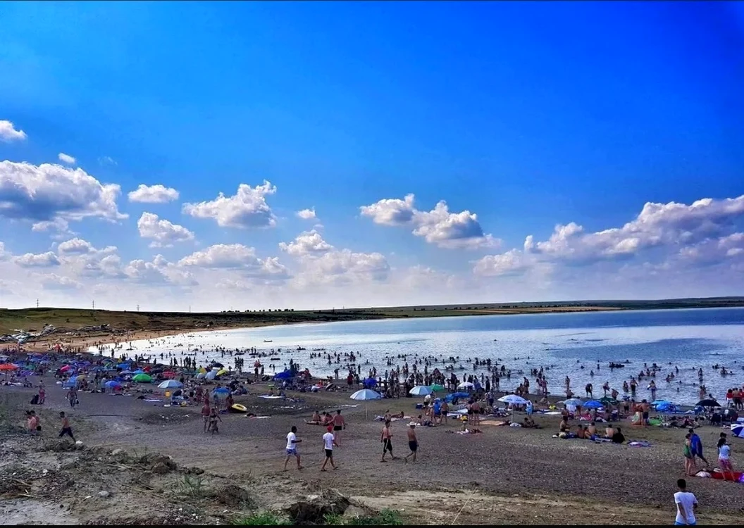 Distracție la plajă, la ”Marea Nordului” FOTO Cosmin Zamfirache