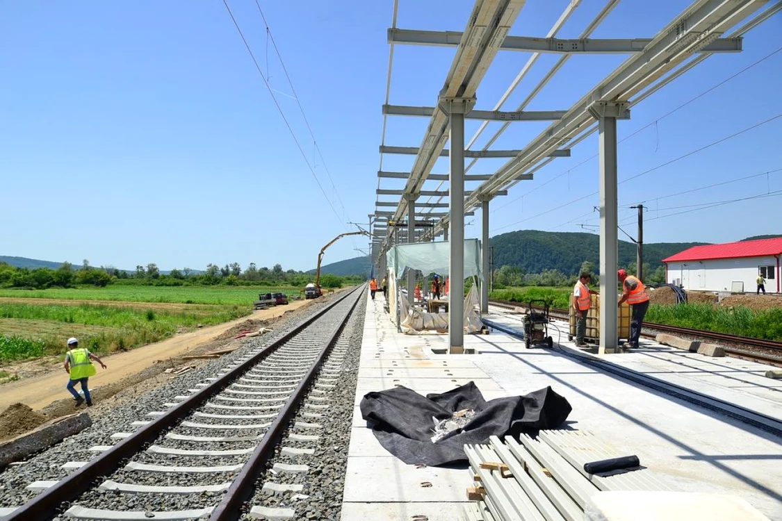 FOTO: Asociaţia Pro Infrastructură/ forum: peundemerg.