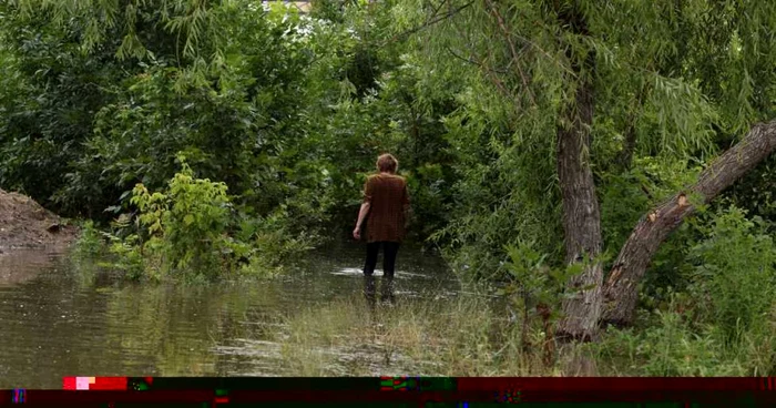 Digul iazului din satul Opaci, Căuşeni s-a rupt, inundând 700 de hectare de culturi agricole FOTO Dumitru Goncear