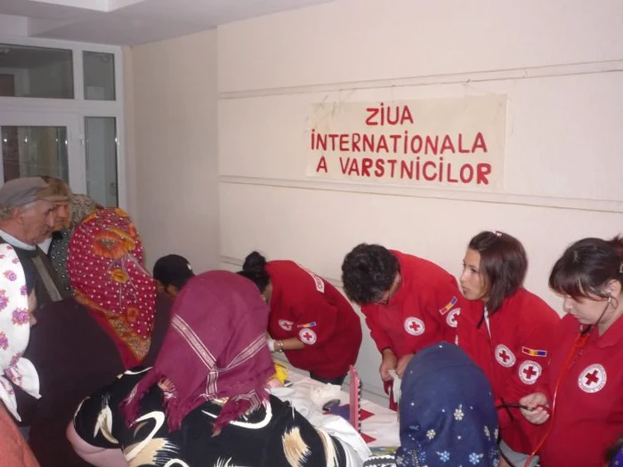 Crucea Roşie a marcat ziua persoanelor vârstnice