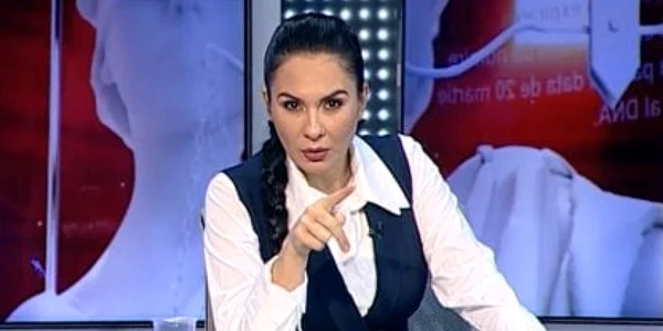  Alexandra Păcuraru moderatoare Realitatea Plus foto Aresel