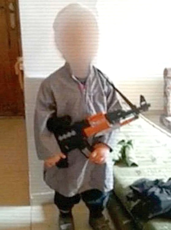 Un micuţ de 3 ani a fost aruncat în aer pentru că nu a fost atent