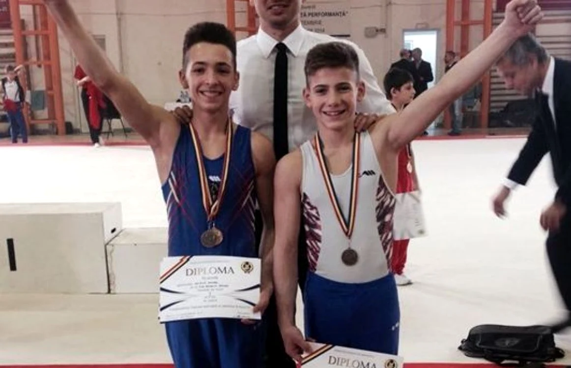 Gimnaştii braşovenii au luat patru medalii. FOTOCSS Brasovia