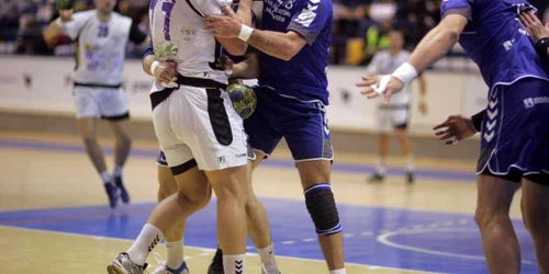 Ioan Stan (în alb) a marcat 116 goluri în acest sezon