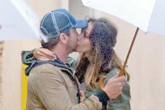 Mădălina Ghenea  (26 de ani) şi-a început  cariera în Italia ca fotomodel,  dar în ultimii ani a fost  apreciată şi ca actriţă,  rolurile ei în filme  fiind de mare succes (Fotografii: guliver, hepta)