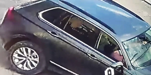 masina suspect gura sutii