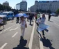 Sindicaliștii care protestează din tufișuri la umbră 5 jpg