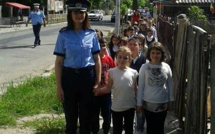 Copiii, la întâlnirea cu poliţiştii în săptămţna "Şcoala Altfel" FOTO IPJ Călăraşi