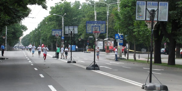 Pe Bulevardul Castanilor nu vor mai circula mașini în weekend. Arhivă Adevărul Ploiești
