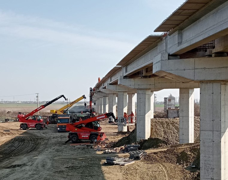 UMB bagă viteză pe centura Timișoara-Sud. Peste 500 de persoane pe șantier 24 de ore din 24 FOTO