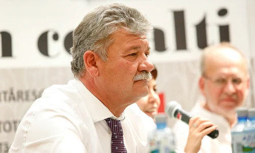 „Am lucrat pentru mîndria albaiulienilor“   interviu cu Mircea HAVA, primarul municipiului Alba Iulia jpeg