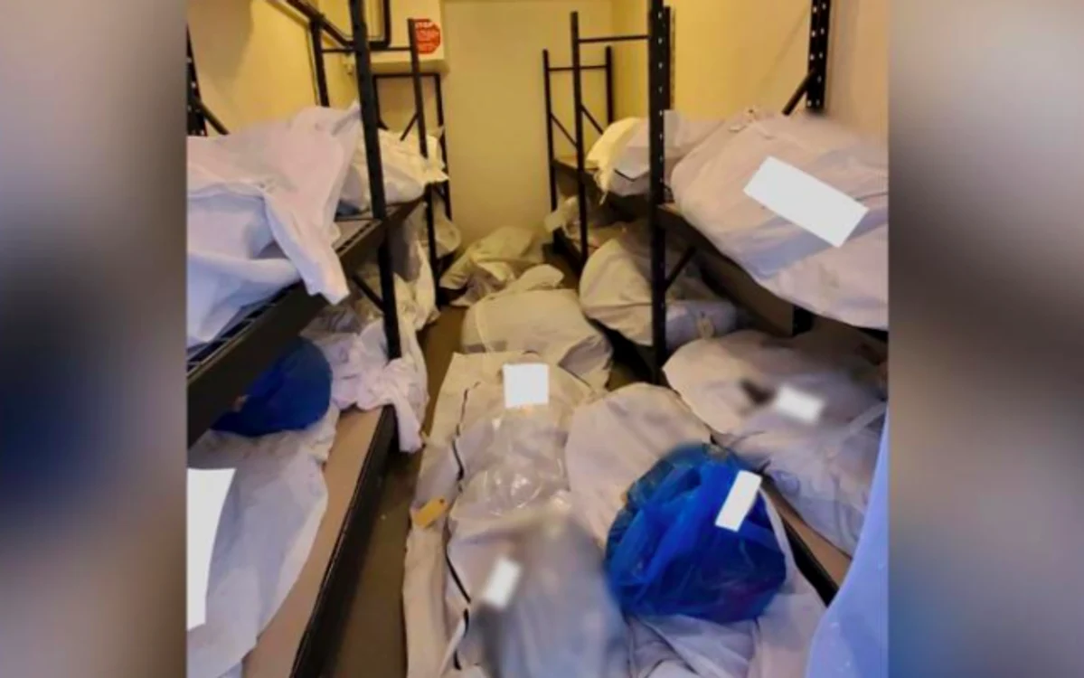 Cadavre în saci claie peste grămadă, depozitate la Spitalul Sinai-Grace din Detroit Sursa CNN