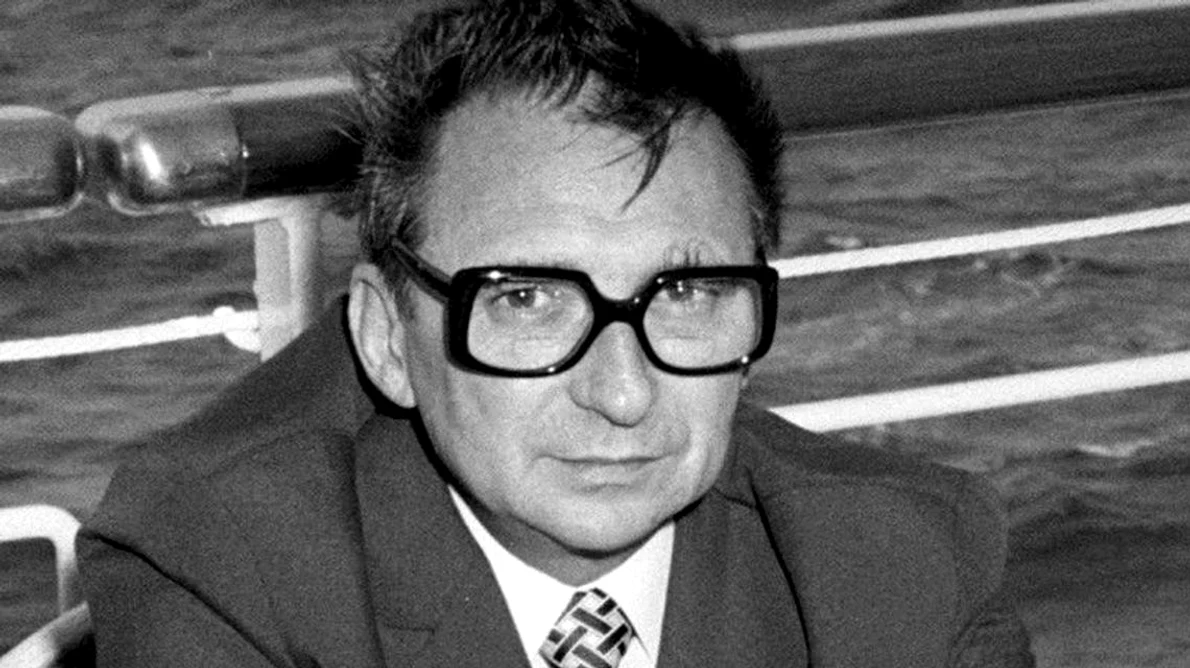 Fostul general de securitate Ion Mihai Pacepa, ucis de COVID 19? jpeg