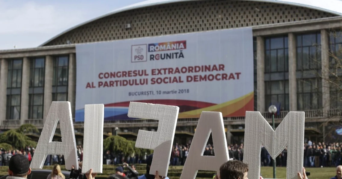 Protestatari la Congresul PSD în faţa Sălii Palatului în 10 martie 2018 FOTO Inquam Photos / Octav Ganea