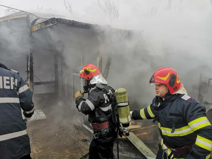 incendiu atelier auto foto isu prahova